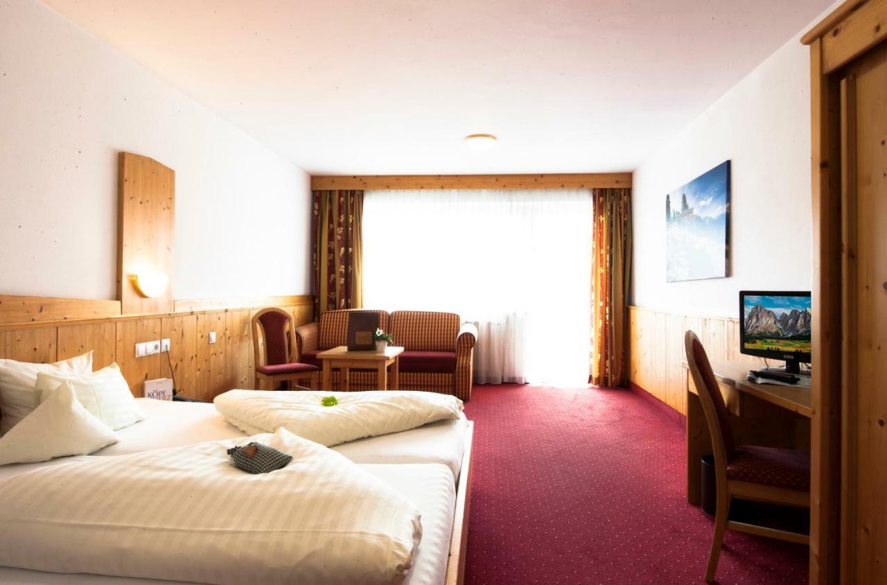 Familienhotel Alpina All Inklusive เวนส์ ภายนอก รูปภาพ