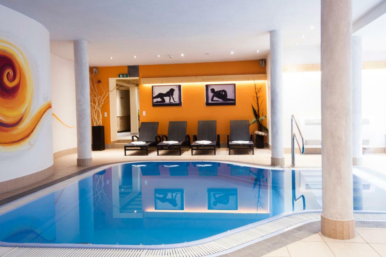 Familienhotel Alpina All Inklusive เวนส์ ภายนอก รูปภาพ