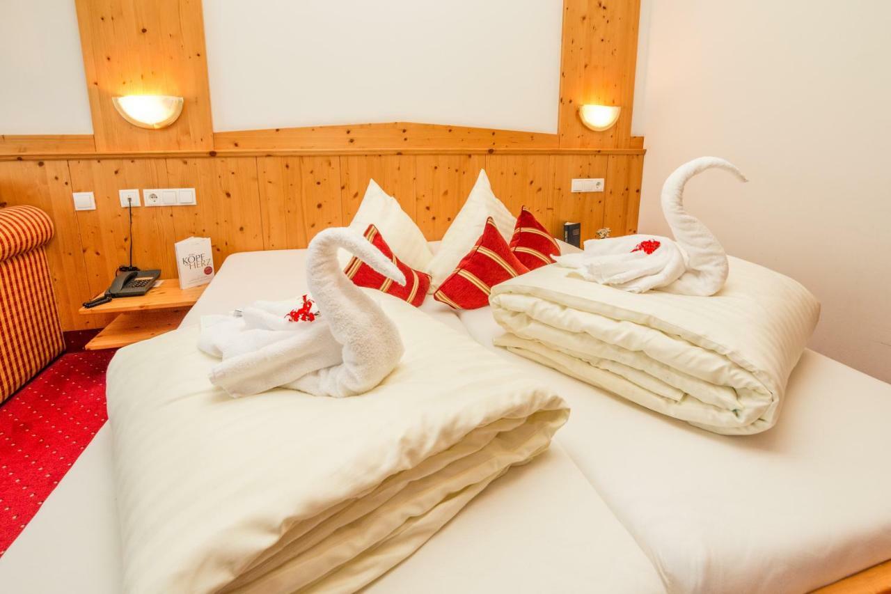 Familienhotel Alpina All Inklusive เวนส์ ภายนอก รูปภาพ